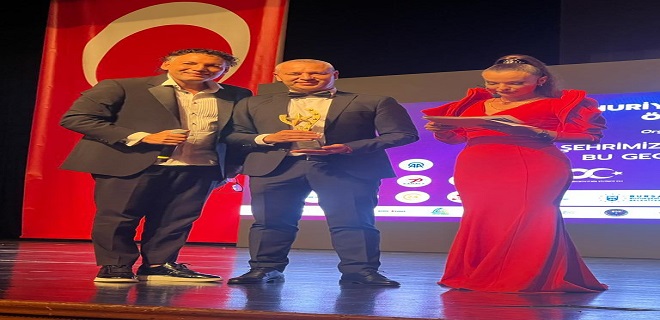 Dr. Sezgin'e  anlamlı ödül