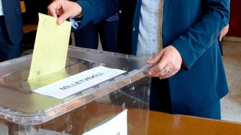 İktidar seçimlerin nasıl yapılacağını tartışıyor: 'Oylar nüfuslara göre bölünecek’