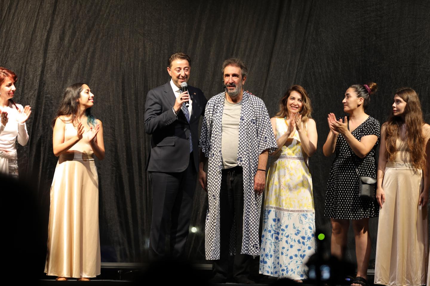 “Cem Olmak” adılı müzikal ilk gösterimiyle Bandırma’da sahnelendi.