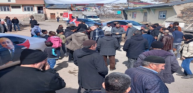Çat  Kılıç Diyor