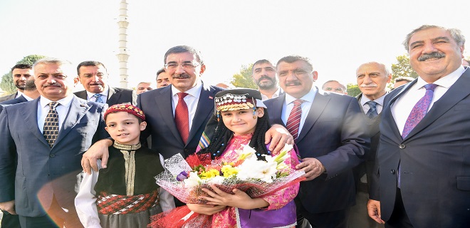 CEVDET YILMAZ’DAN BAŞKAN GÜRKAN’A ZİYARET