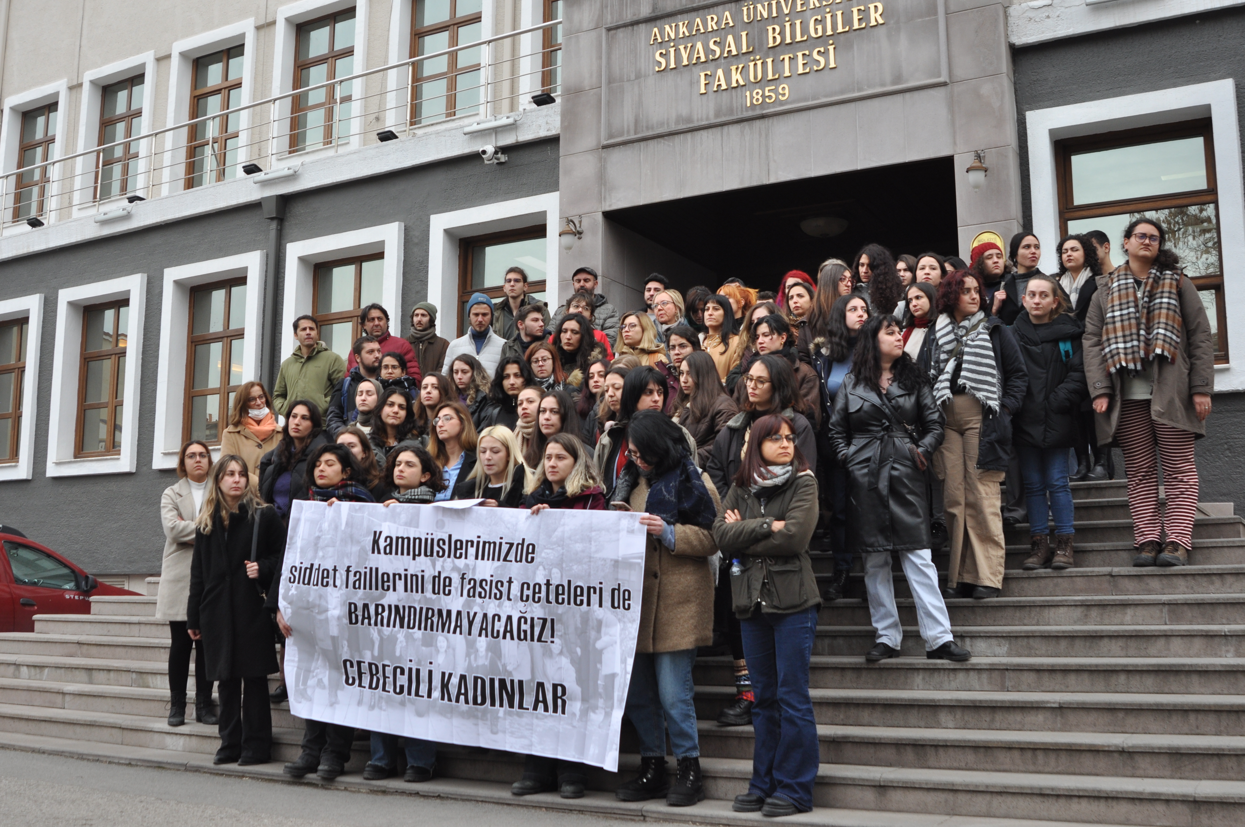 Ankara Üniversitesi öğrencisi genç kadın, ayrıldığı kişi tarafından 5 yerinden bıçaklandı 