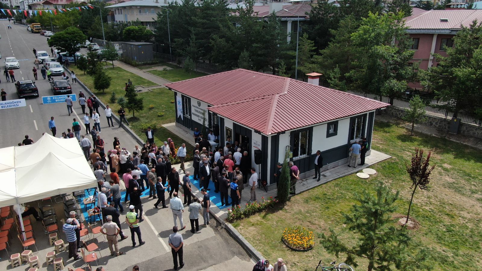 Palandöken Belediyesi bir mahalle konağını daha hizmete açtı