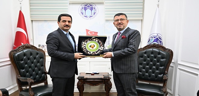 Ağbaba, Battalgazi Belediye Başkanı Bayram Taşkın’ı Ziyaret Etti