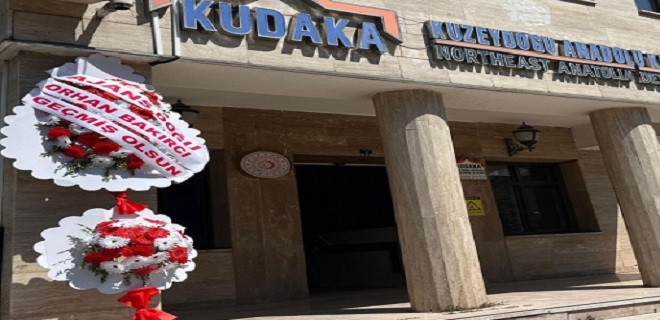 Ajans Doğu'dan KUDAKA'ya Çelenk