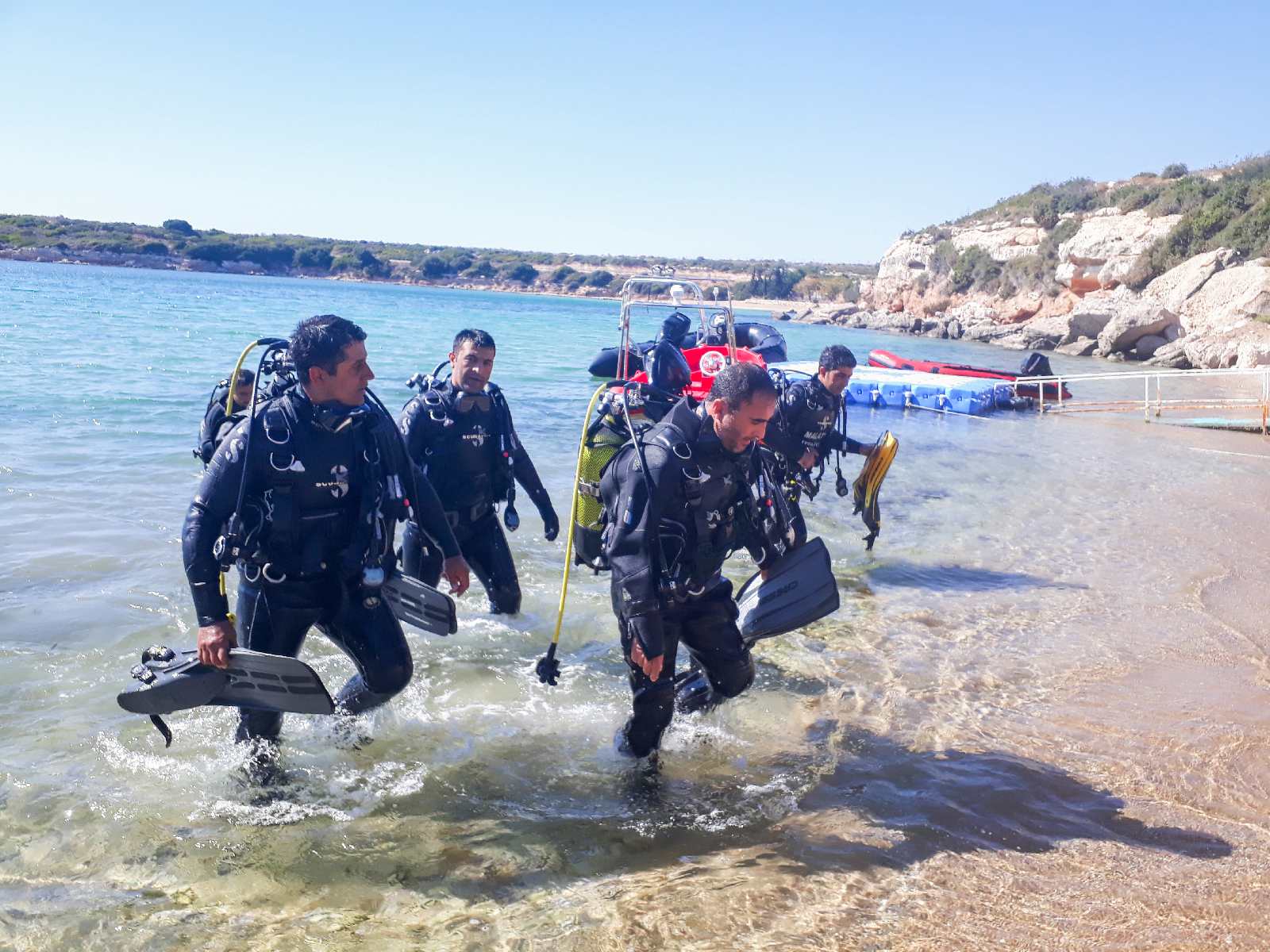 Su altı arama kurtarma ekipleri 430 vakaya müdahale etti