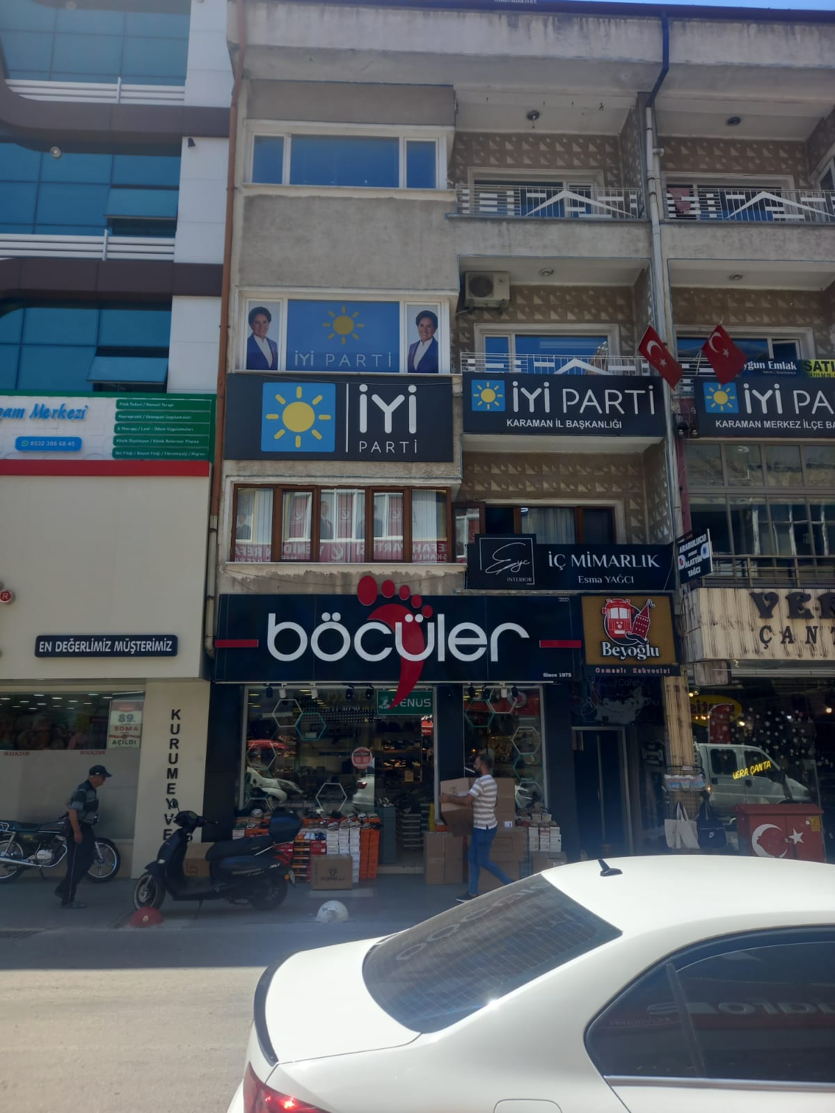İyi Parti Karaman İl Örgütünde hala Meral Akşener fotoğrafları var?