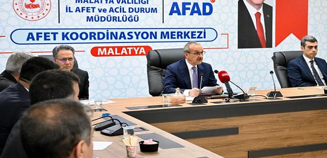 Vali Seddar Yavuz İpekyolu Kariyer Toplantısına Katıldı
