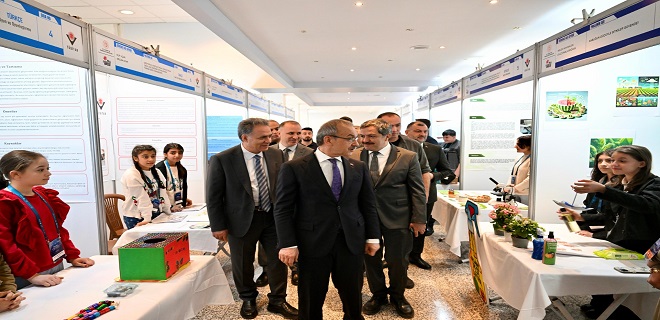Vali Seddar Yavuz İpek Yolu Kariyer Fuarıyla İlgili Kamuoyuna Açıklamalarda Bulundu